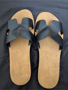 Ardene Black and Tan Slide Sandals for Women